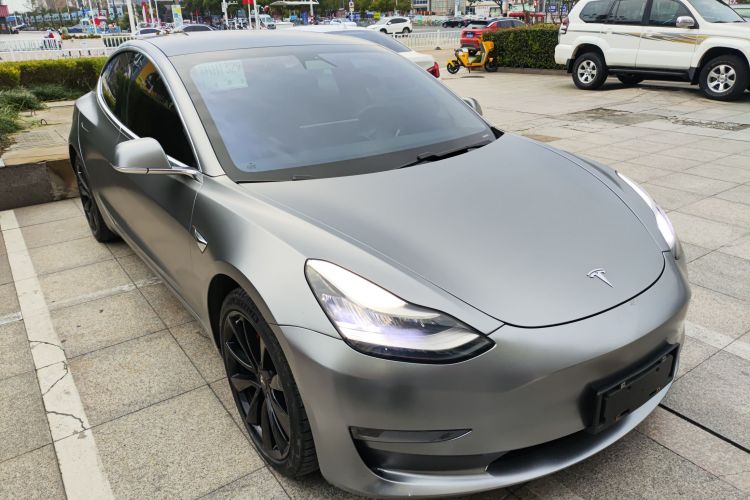 特斯拉 Model 3 2020款 改款 长续航后轮驱动版车身外观3