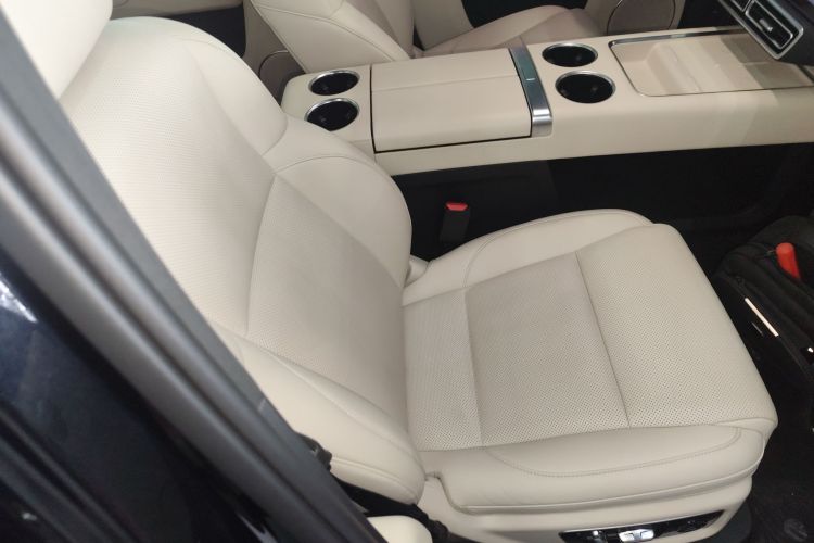 理想汽车 理想L8 2023款 Air局部细节41