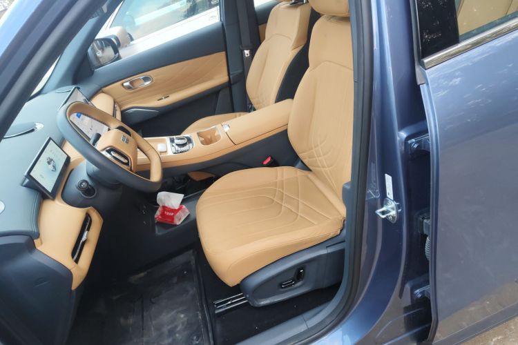 吉利银河 银河星舰7 EM-i 2025款 120km 领航版中控内饰19