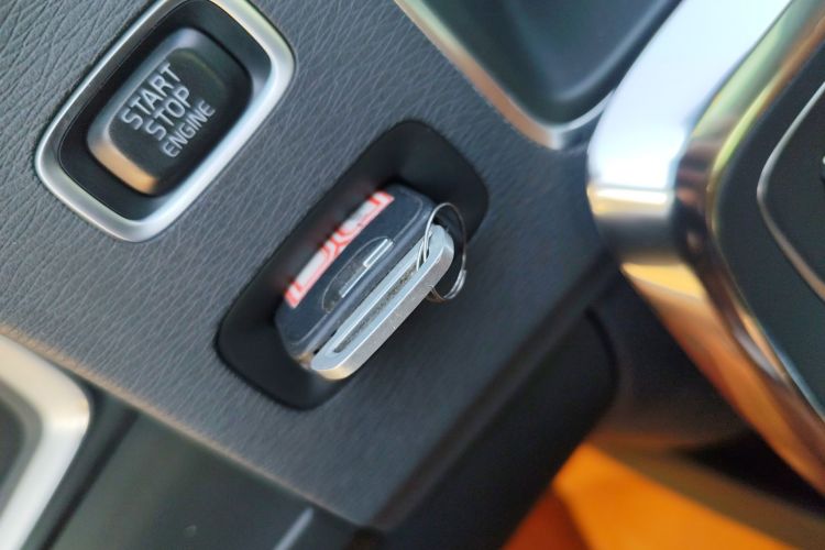 沃尔沃S60 2019款 S60L 改款 T5 智驭菁英版中控内饰11