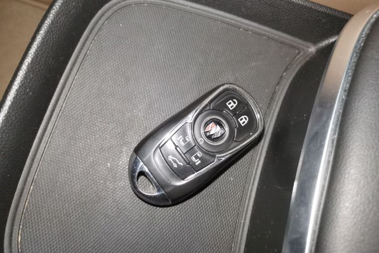 别克GL8 2020款 ES陆尊 653T 豪华型中控内饰7001