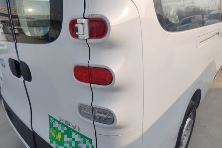 上汽大通MAXUS 大拿V1 2024款 V1 长轴高顶 多功能版（62kWh）车身外观6006