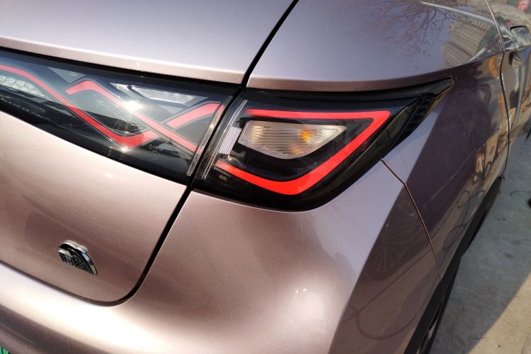 比亚迪 海豚 2023款 420km 时尚版车身外观9