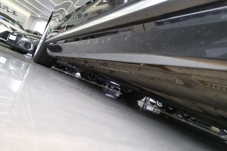 奥迪A8 2022款 A8L 50 TFSI quattro 舒适型典藏版局部细节9001