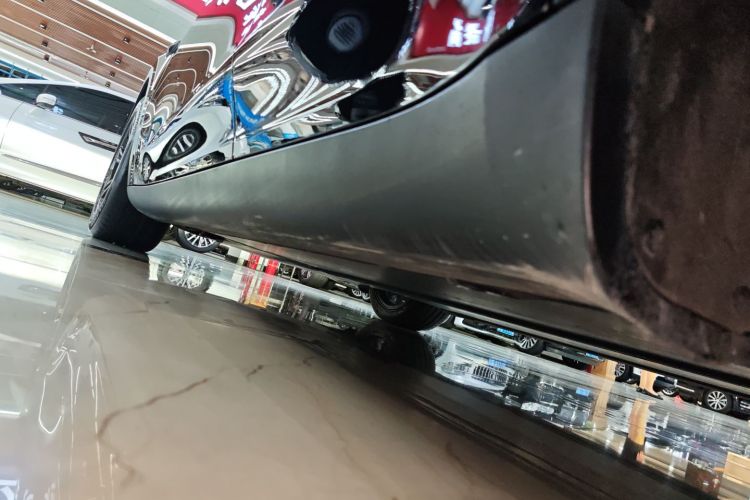 特斯拉 Model Y 2021款 标准续航后驱版机舱底盘30