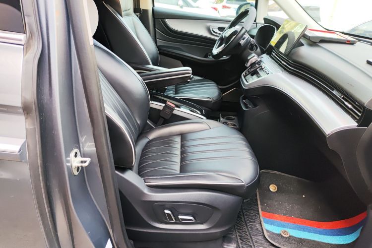 荣威iMAX8 2021款 400TGI Supreme系列陆尊版局部细节41