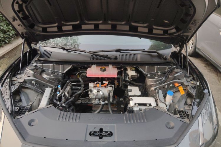 领克Z10 2024款 95kWh 766km后驱Max局部细节24