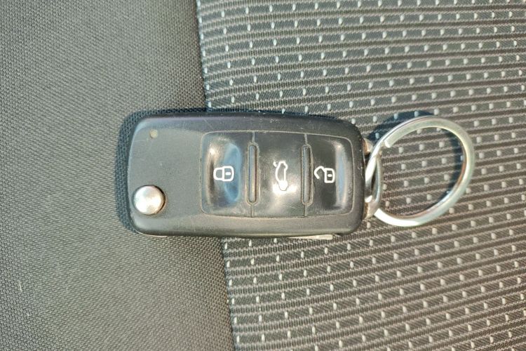 大众 朗逸 2017款 1.6L 自动风尚版中控内饰11