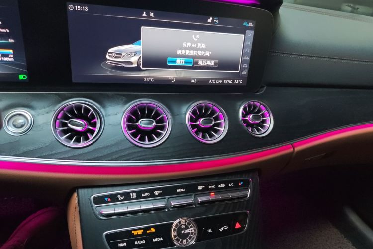 奔驰E级(进口) 2019款 E 200 4MATIC 轿跑车中控内饰16