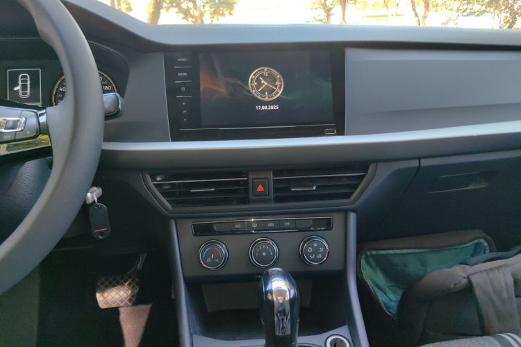 大众 朗逸 2021款 1.5L 自动风尚版中控内饰16