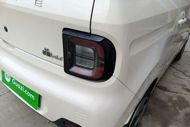 吉利银河 2023款 熊猫mini 200km 耐力熊车身外观9