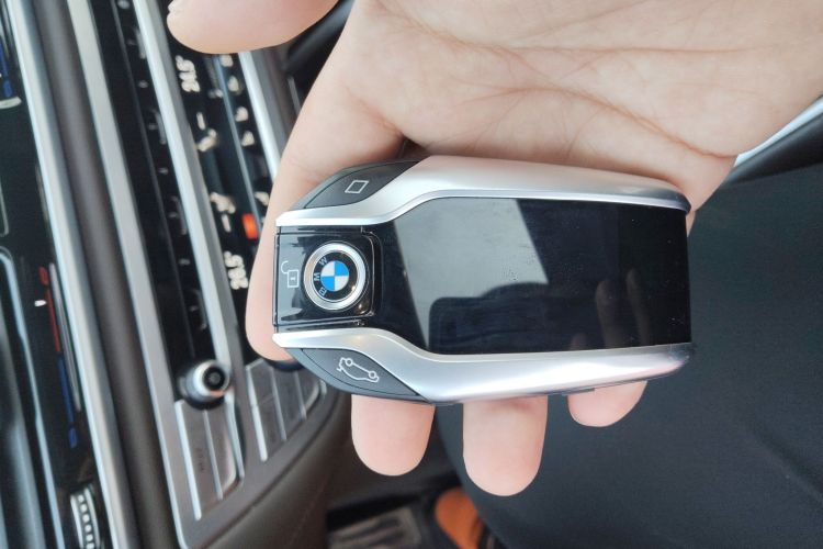 宝马7系 2021款 730Li M运动套装中控内饰7001