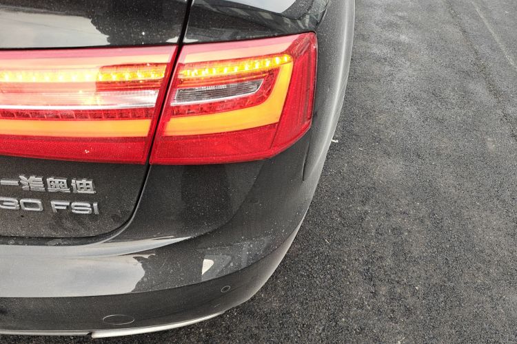 奥迪A6L 2015款 30 FSI 百万纪念舒享型车身外观9