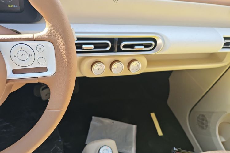 五菱汽车 宏光MINIEV 2024款 第三代 215km 青春版中控内饰16