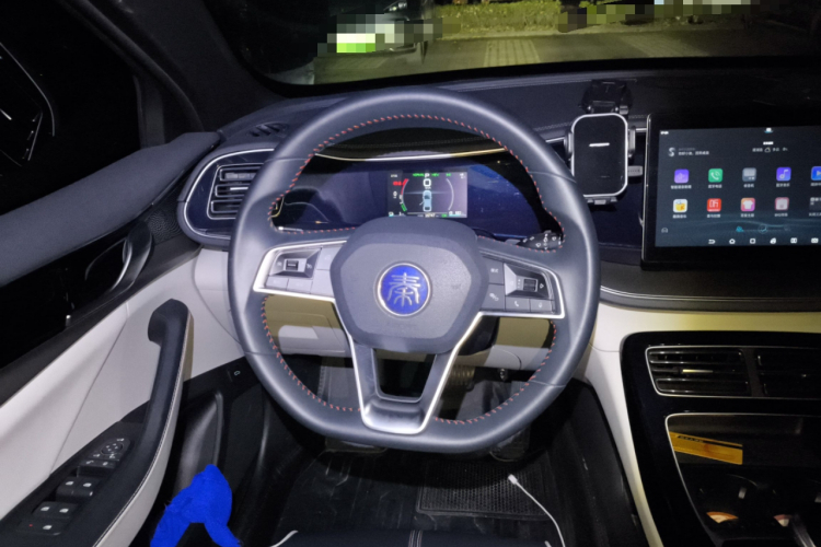 比亚迪 秦PLUS 2021款 DM-i 55KM 旗舰型中控内饰13