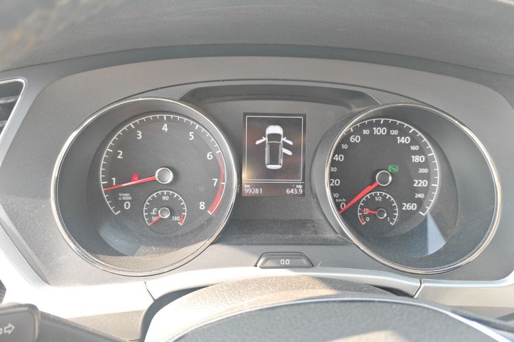 大众 2018款 途安L 280TSI DSG风尚版 7座 国V中控内饰14