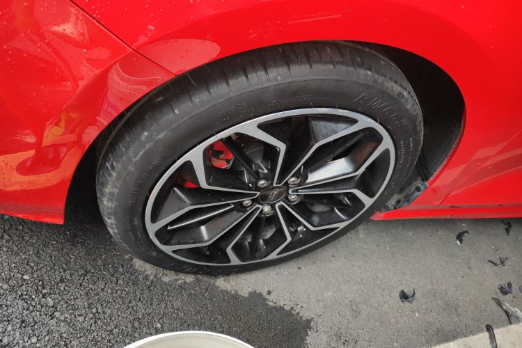 福特 福克斯 2020款 三厢 EcoBoost 180 自动ST Line车身外观6007