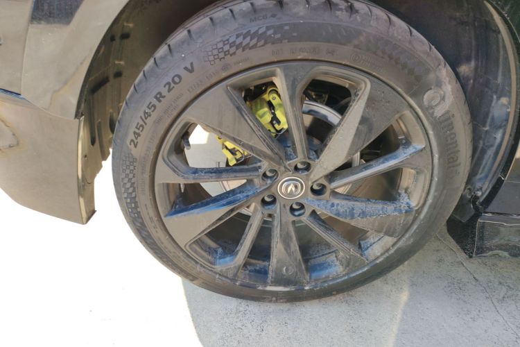 长安UNI-T 2022款 1.5T 运动版 旗舰型车身外观6008