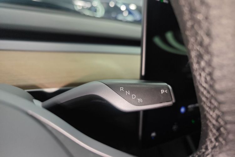 特斯拉 Model Y 2022款 后轮驱动版局部细节18