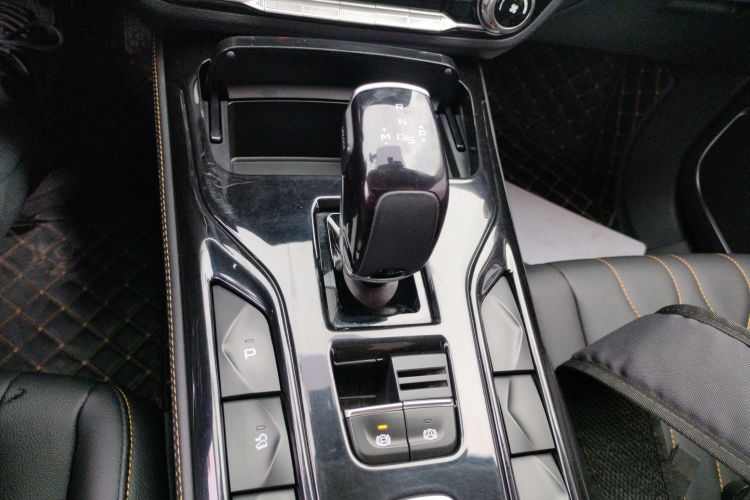 奔腾T77 2021款 PRO 280 TID 定制版中控内饰18