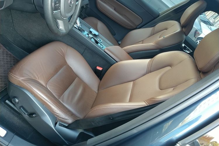 沃尔沃XC60 2023款 B5 四驱智逸豪华版局部细节19