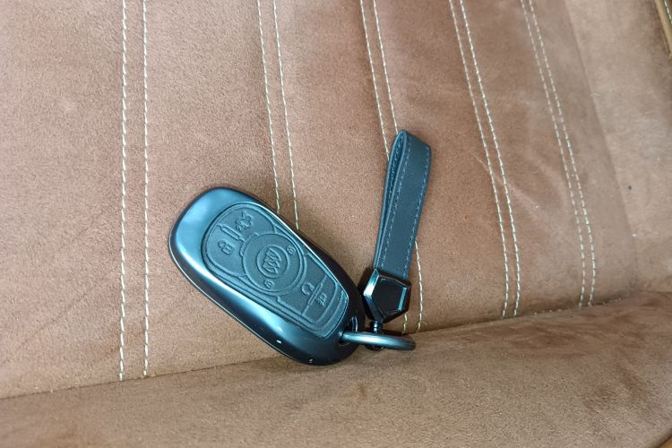 别克 君威 2015款 1.6T 精英技术型中控内饰11