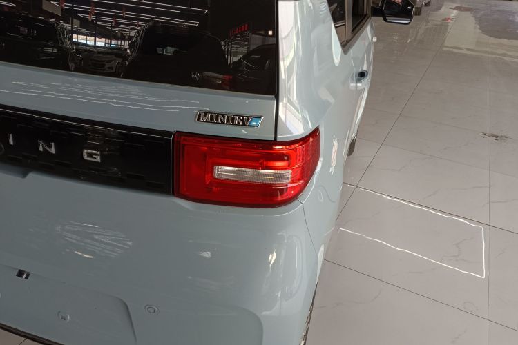 五菱汽车 宏光MINIEV 2020款 悦享款 磷酸铁锂车身外观6001