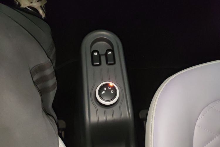 五菱汽车 宏光MINIEV 2022款 马卡龙缤纷款 磷酸铁锂中控内饰18