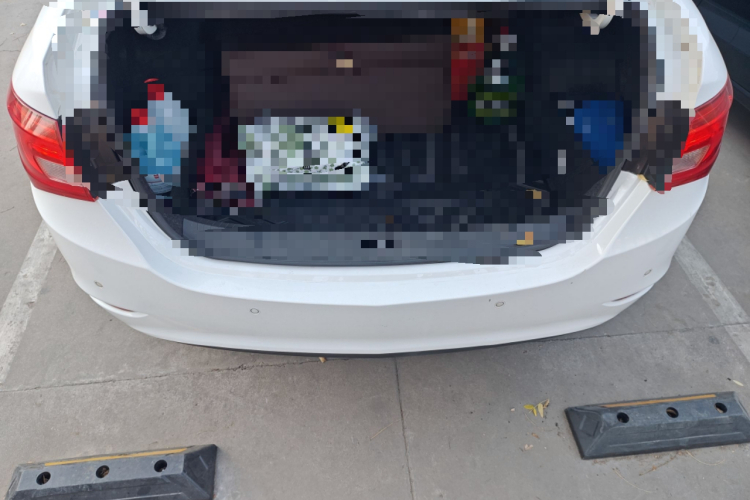 别克 英朗 2015款 15N 自动豪华型中控内饰23