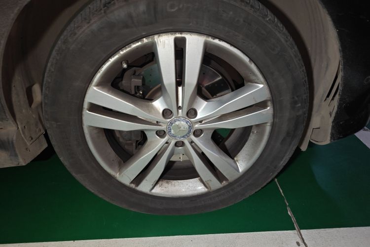 奔驰M级 2014款 ML 350 CDI 4MATIC车身外观6007