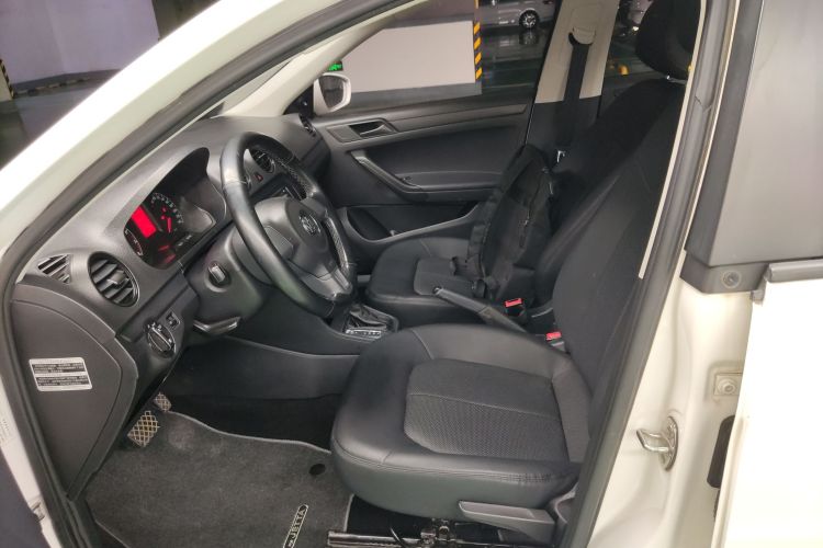 大众 捷达 2015款 1.6L 自动时尚型中控内饰19