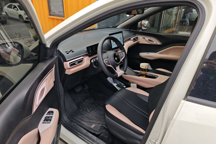 比亚迪 海鸥 2025款 305km 活力版中控内饰20