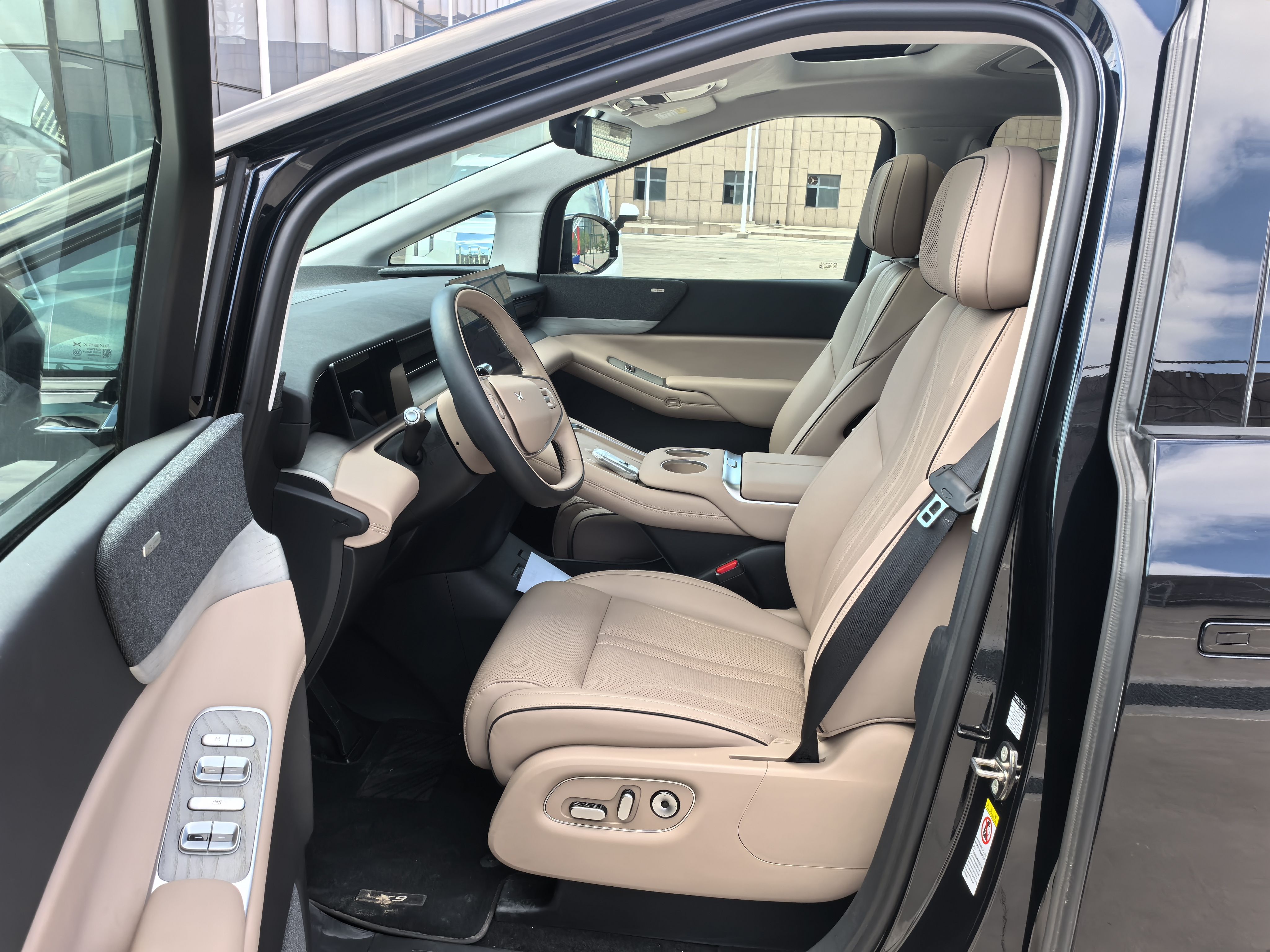 小鹏X9 2024款 702超长续航Max