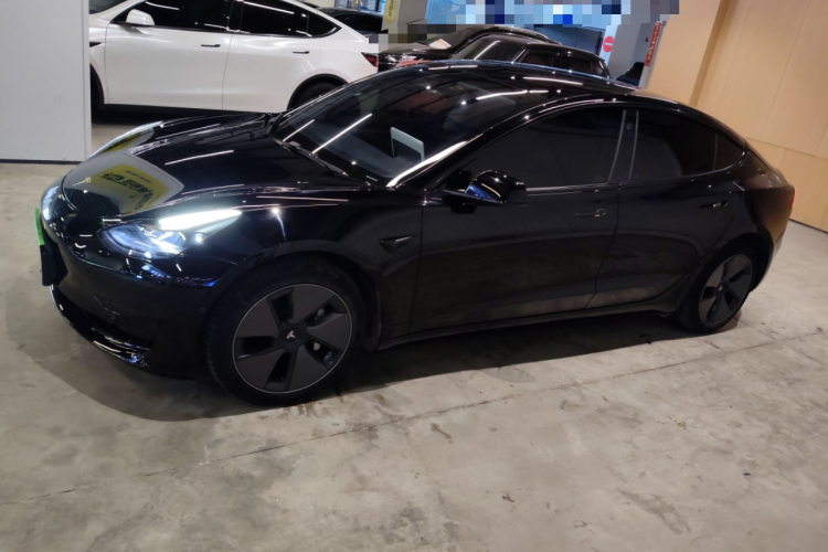 特斯拉 Model 3 2022款 后轮驱动版车身外观6003