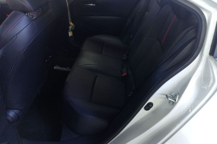 丰田 雷凌 2021款 185T CVT运动版中控内饰7004