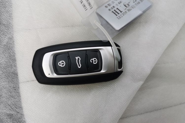 吉利银河 2025款 210km 熊猫卡丁中控内饰11