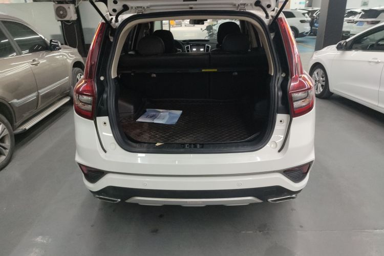 吉利汽车 远景X6 2018款 1.4T CVT 4G互联豪华型机舱底盘23