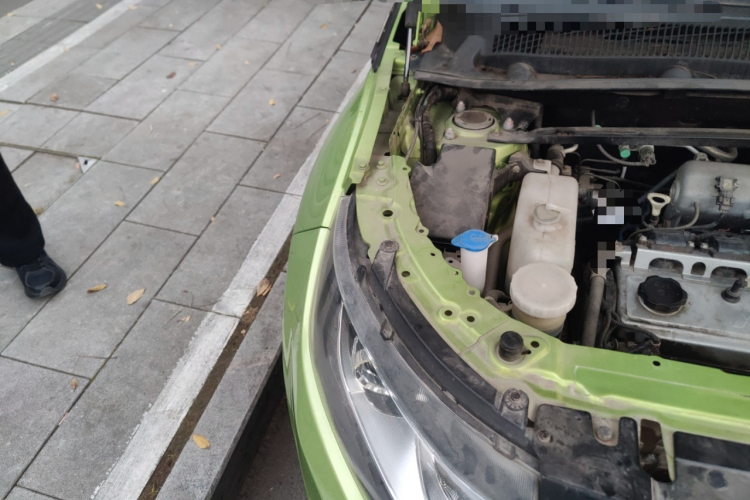 陆风X7 2015款 2.0T 全景尊贵版局部细节9006