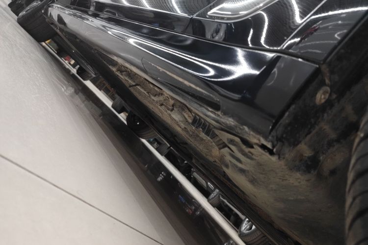 宝马5系 2020款 530Li 尊享型 M运动套装局部细节9001