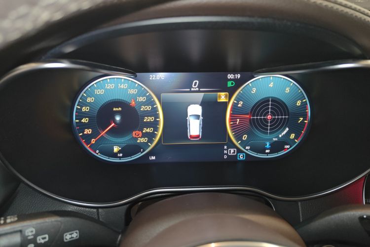 奔驰GLC 2021款 GLC 260 L 4MATIC 豪华型中控内饰14