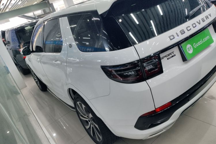 路虎 发现运动版 2020款 249PS R-Dynamic 性能科技版 7座车身外观4