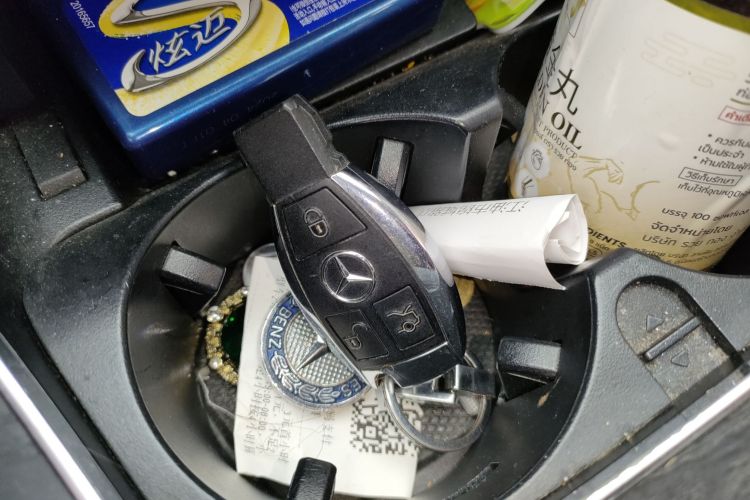 奔驰C级 2016款 C 200 L 运动型中控内饰7001