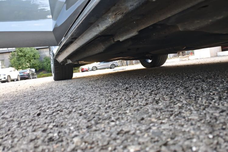 奥迪A4L 2020款 40 TFSI quattro 豪华动感型局部细节9001