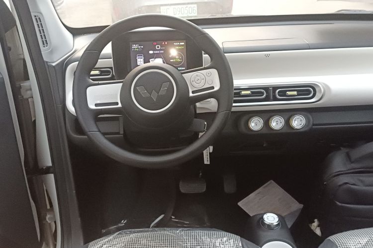 五菱汽车 宏光MINIEV 2024款 第三代 215km 青春版中控内饰16