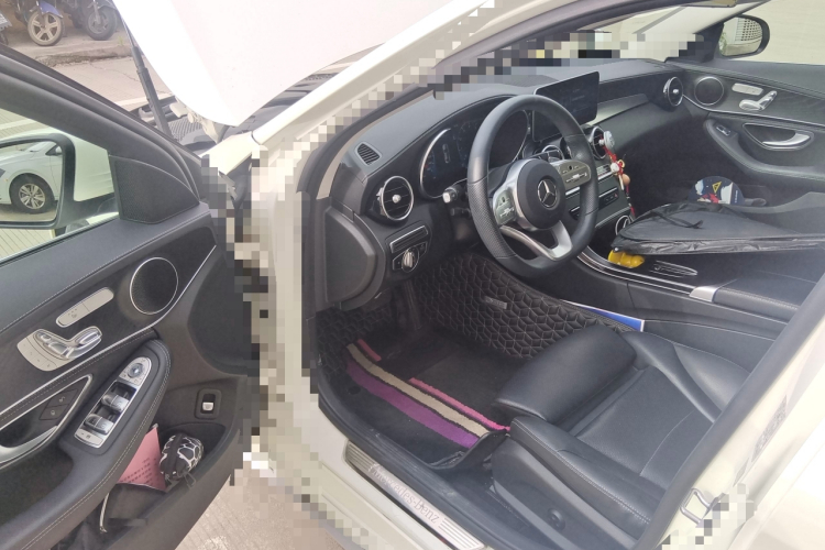 奔驰C级 2020款 C 260 L 运动版中控内饰7003