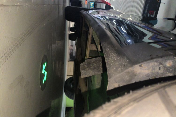 丰田 汉兰达 2022款 双擎 2.5L 四驱豪华版 7座局部细节9001