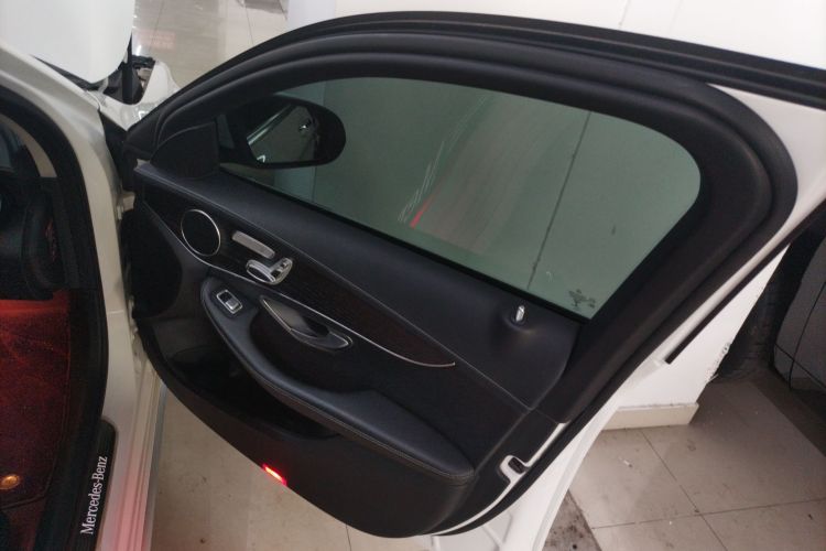 奔驰C级 2021款 C 260 L 运动版中控内饰7005