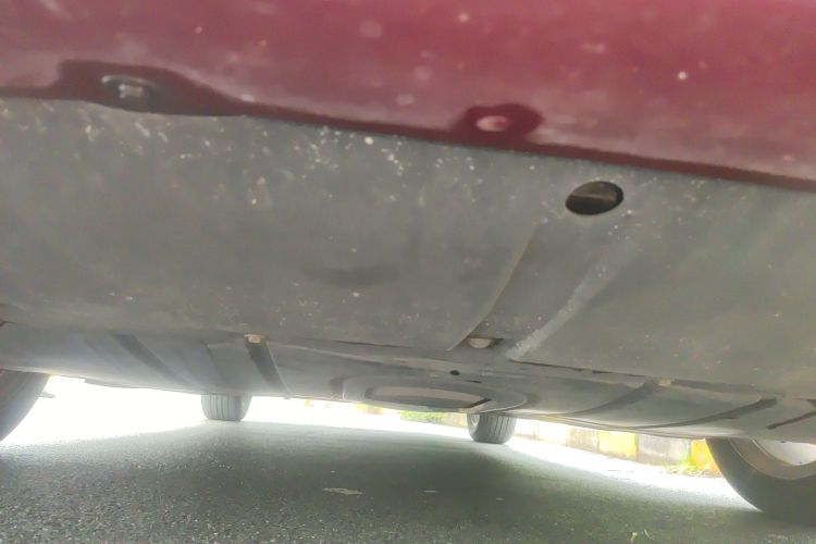 菲亚特 菲翔 2012款 1.4T 自动劲享版局部细节9008