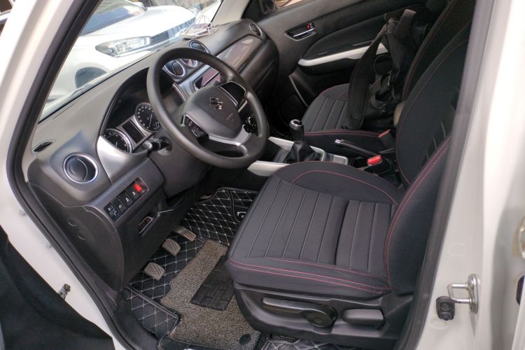 铃木 维特拉 2016款 1.6L 手动两驱进取型局部细节19