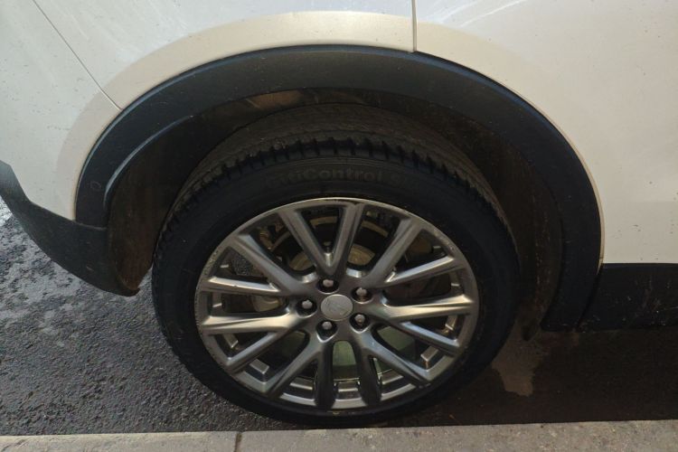 凯迪拉克XT4 2022款 28T 四驱铂金型车身外观6008